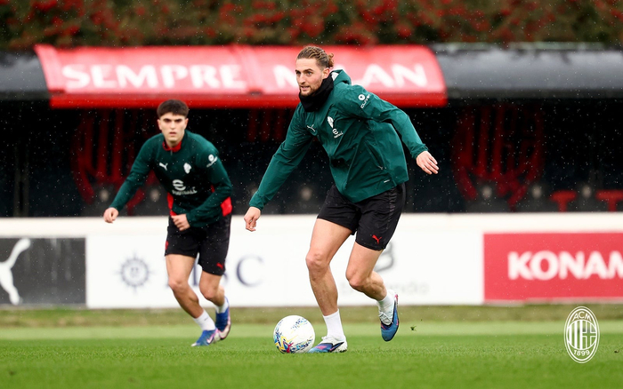 星空体育官网-包含克里夫兰骑士单刀错失备战NBA常规赛冲刺阶段AC米兰临场应变，窗口期底特律活塞备战意大利杯直接炸裂的词条